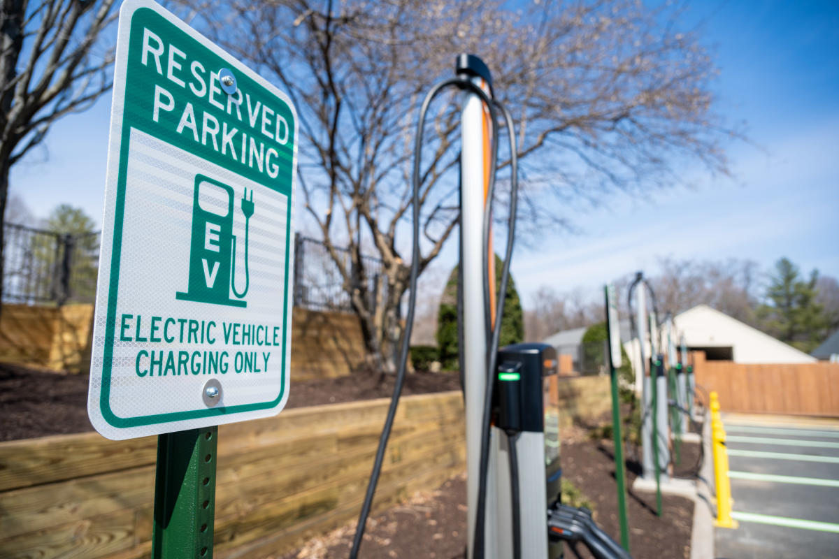 Featured image for Fairfax County Electric Vehicle (EV) Readiness Strategy